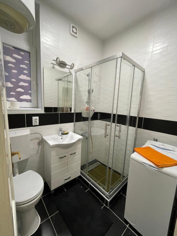 Ata Apartment Skopje Buitenkant foto